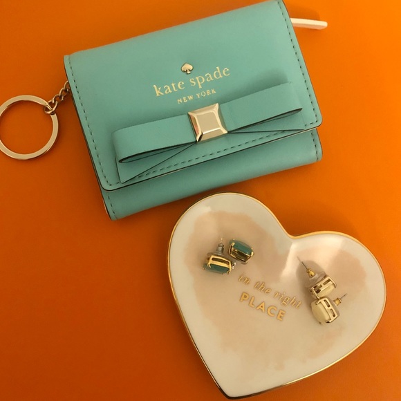 kate spade Handbags - ♠️ KATE SPADE Small KeyRing Wallet